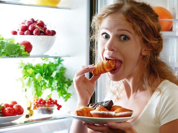 Απώλεια βάρους: 5 τροφές που δεν πρέπει να τρώτε το βράδυ