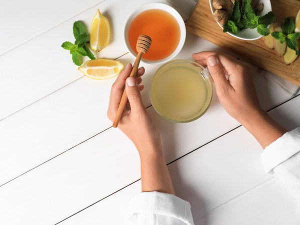 5 σπιτικά ροφήματα που θα σε βοηθήσουν να «ξεφουσκώσεις» από το φαγοπότι της 25ης Μαρτίου