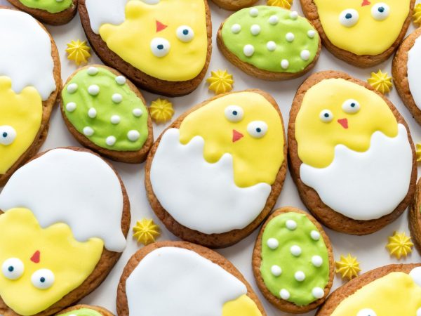 Αρωματικά πασχαλινά μπισκότα για αρχάριους (λίγα υλικά)
