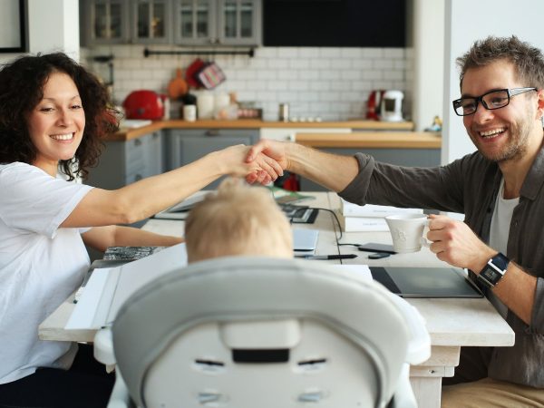 Passenger Parenting: Όταν ο ένας γονιός μένει συνεπιβάτης στην ανατροφή των παιδιών