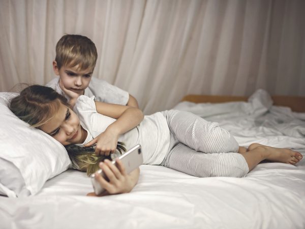 Ο No1 κανόνας για χαρούμενα και υγιή παιδιά, σύμφωνα με ψυχολόγο