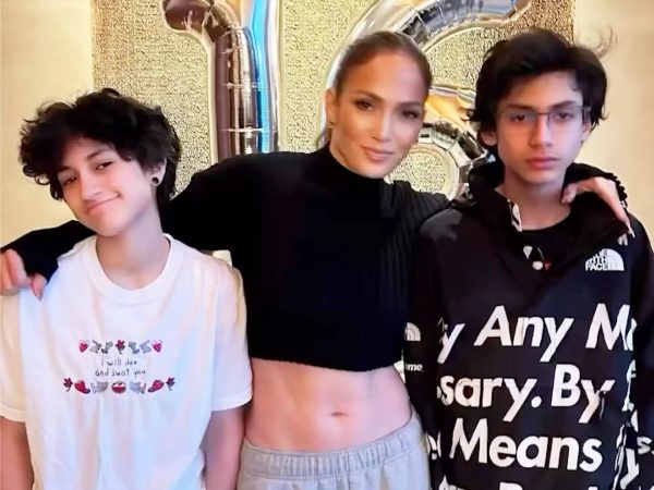 Jennifer Lopez: Τι συνειδητοποίησε όταν τα παιδιά της είπαν «δεν είναι σαν τις άλλες μαμάδες»