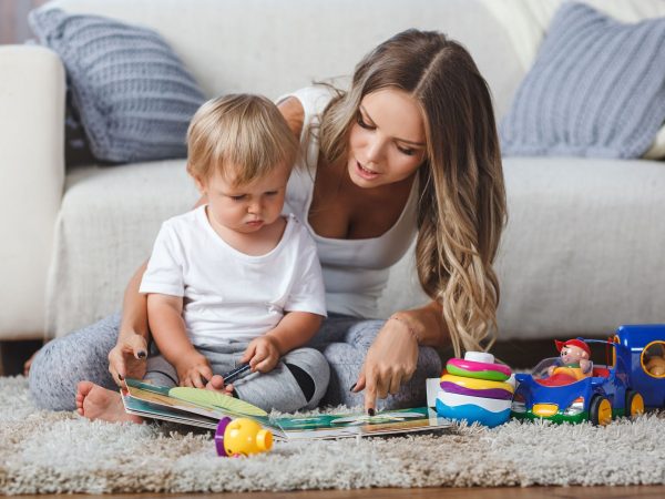 Παιδοψυχολόγοι προειδοποιούν: Οι 3 συνήθειες που «κόβουν τα φτερά» των παιδιών