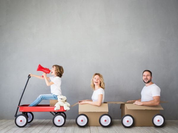 Πώς να μεγαλώσετε ένα ευτυχισμένο παιδί όταν δεν είχατε καλό πρότυπο