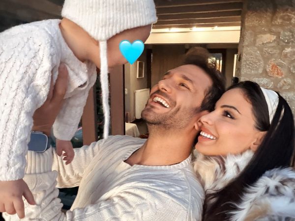 Ευθύμης Ζησάκης - Χρύσα Παπαλελούδη: Μας εμπνέουν πώς να απαθανατίσουμε τον πρώτο χειμώνα του μωρού