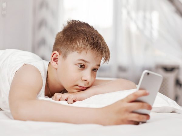 Νέα μελέτη: Αυτός ο χρόνος χρήσης των μέσων κοινωνικής δικτύωσης είναι «ο ιδανικός» για εφήβους