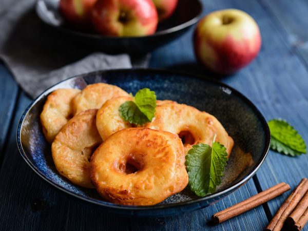 Pancakes με μήλα: Το ιδανικό πρωινό για όλη την οικογένεια