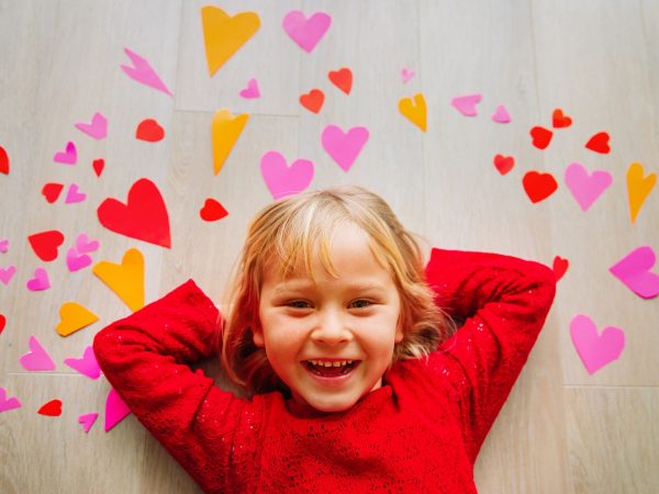 Ημέρα του Αγίου Βαλεντίνου: Διασκεδαστικές και εύκολες κατασκευές για μικρά παιδιά