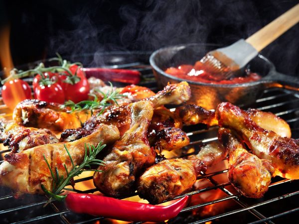 Τσικνοπέμπτη: Το μαρινάρισμα κάνει το κρέας πιο τρυφερό ή όχι;