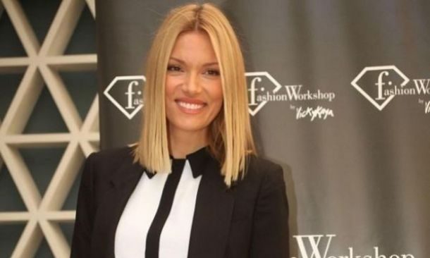 Βίκυ Καγιά: Η πρώτη φωτογραφία με τη νεογέννητη κόρη της! (εικόνα)