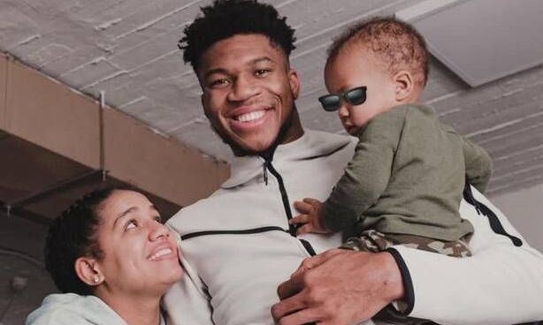 Γιάννης Αντετοκούνμπο:To γράμμα της συζύγου του στον γιο τους, Maverick με αφορμή τα 4α γενέθλιά του