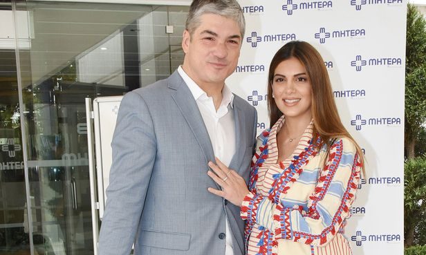 Σταματίνα Τσιμτσιλή: Η νέα φωτογραφία με τον 13 ημερών γιο της