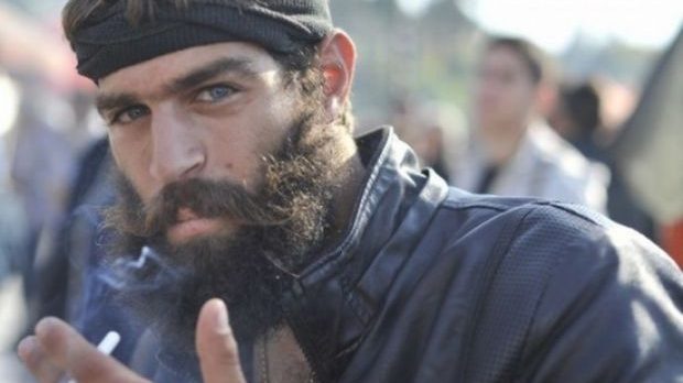 Ο «αμόρφωτος» Στάθης Στιβακτάκης και το τίμημα της  ομορφιάς…