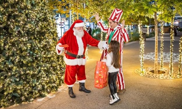 Φέτος οι γιορτές είναι πιο παραμυθένιες από ποτέ στο River West