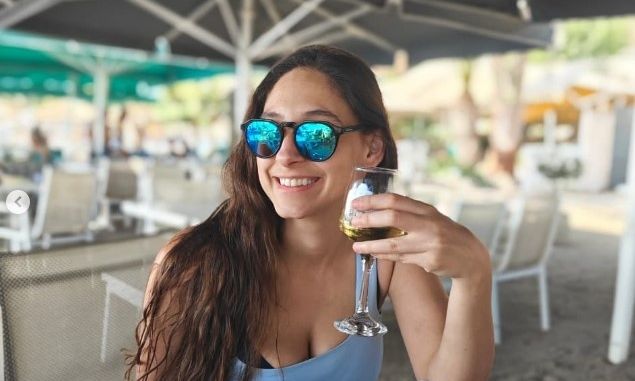 Φωτεινή Αθερίδου: Στιγμές ξεγνοιασιάς και γέλιου με τα παιδιά της στην Αίγινα