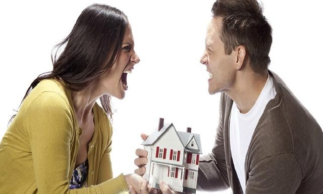 Τι δικαιώματα έχει ο σύζυγος στην περιουσία του άλλου συζύγου μετά τη λύση του γάμου;