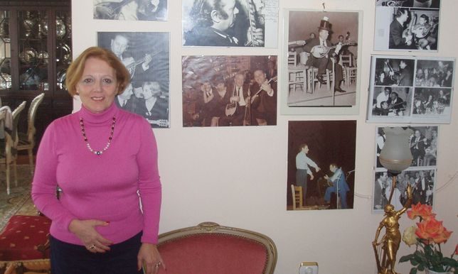 Κατερίνα Ζαμπέτα: Μιλάει για τον πατέρα της και την ζήλια της μητέρας της