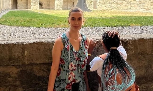 Βίκυ Βολιώτη: «Ένα παιδί δεν έρχεται να αναστατώσει τη ζωή, αποτελεί πολύτιμο κομμάτι της»