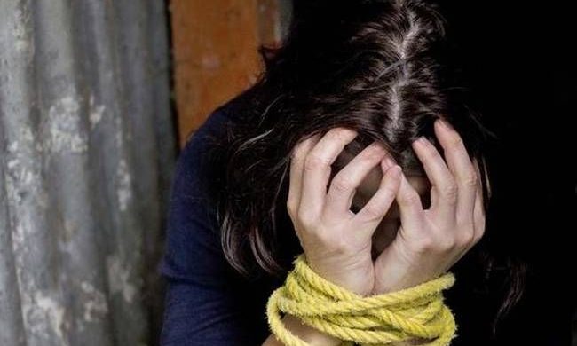 Οι διαπραγματεύσεις με τους απαγωγείς της 27χρονης!