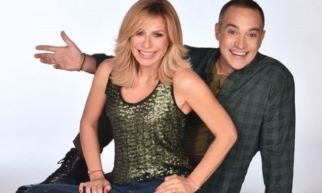 Η Καραβάτου μιλά πρώτη φορά για τη βάφτιση του γιου της:Οι τρεις νονοι, το όνομα και τα προσκλητήρια