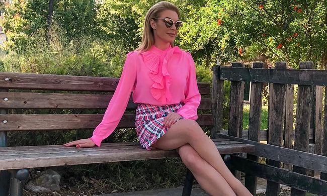 Η Τατιάνα Στεφανίδου σε παιδική ηλικία – Κατάξανθη κι εντελώς αγνώριστη