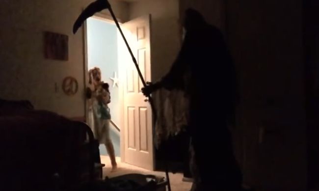 Ο χειρότερος «εφιάλτης» την περίμενε πίσω από την κλειστή πόρτα - Δείτε τι αντίκρισε