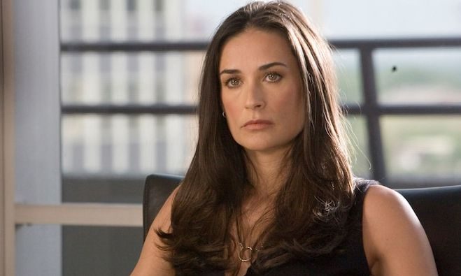 Demi Moore: Στα 54 της μοιάζει σαν αδελφή με τις κόρες της (photos)