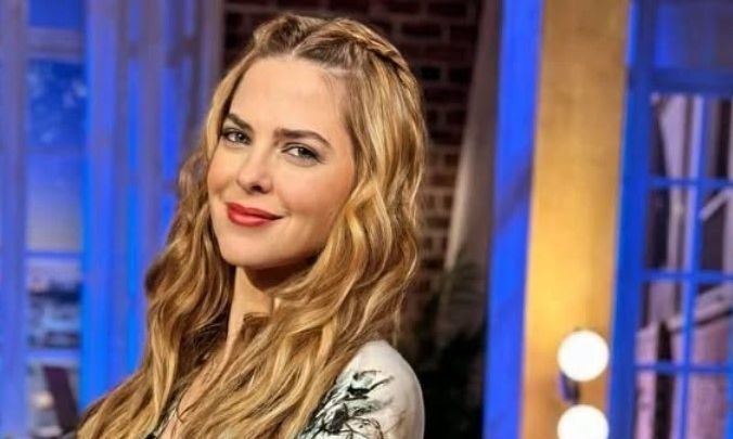 Ρένα Μόρφη: Η φωτογραφία από την παραλία που κάθε μαμά θα καταλάβει