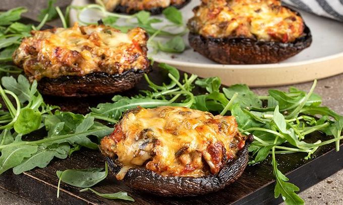 Μανιτάρια γεμιστά με τυρί και μπέικον - Αξίζει να τα δοκιμάσετε