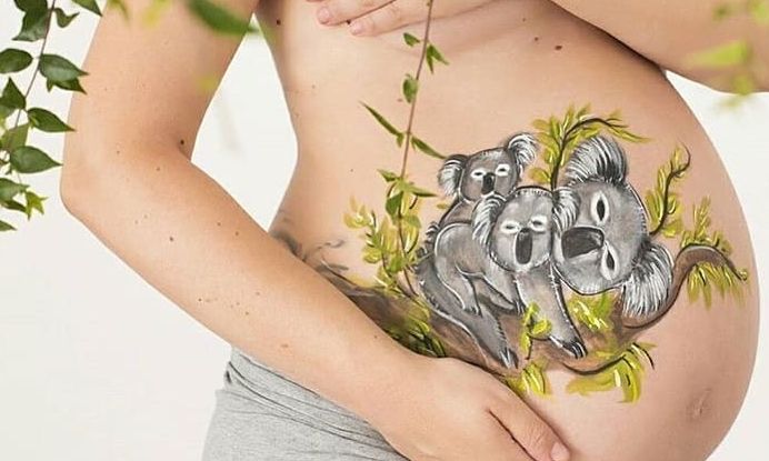 Οι μέλλουσες μανούλες που κάνουν body painting στις κοιλίτσες τους (pics)