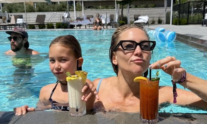 Η Kate Hudson και η οικογένειά της αφήνουν τη Σκιάθο και συνεχίζουν τις διακοπές τους στη Ρώμη