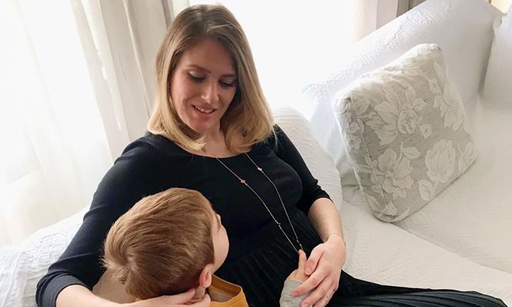 'Αννα Ευθυμίου: Η βουλευτής της Ν.Δ. έγινε για δεύτερη φορά μαμά - Η φώτο και το μήνυμά της (pics)