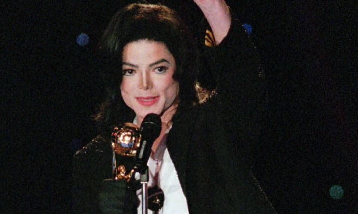 Και οι νεκροί θησαυρίζουν: Πόσα εκατομμύρια έβγαλε ο Μάικλ Τζάκσον πέρυσι;