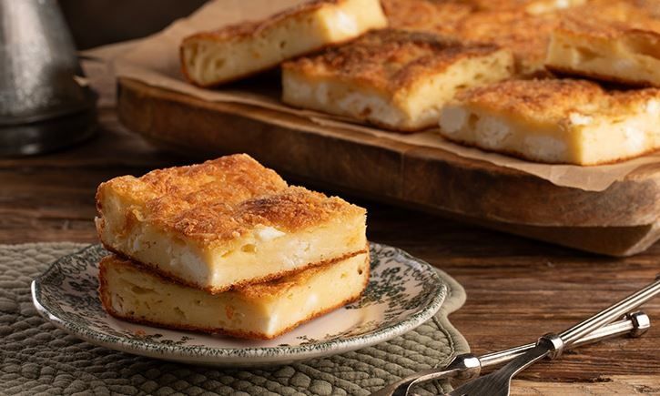 Εύκολη τυρόπιτα με γιαούρτι χωρίς φύλλο