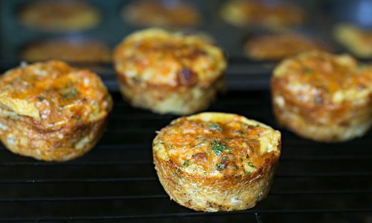 Muffins με κοτόπουλο, κιμά και βρώμη