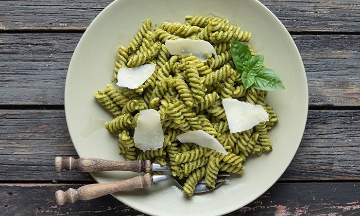 Βίδες με πέστο βασιλικού - Έτοιμες σε λιγότερο από 20 λεπτά