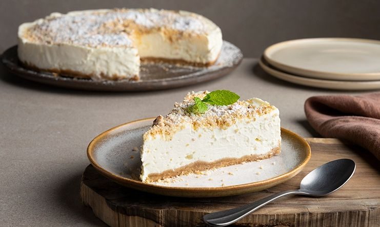 Cheesecake κουραμπιές με μπισκοτένια βάση και πλούσια κρεμώδη γέμιση