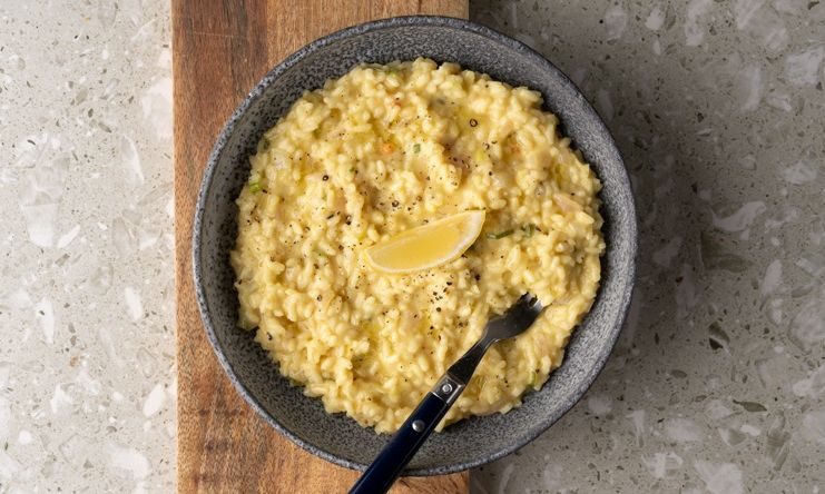O Άκης λέει ότι το ριζότο αλ λιμόνε είναι το πιο καλοκαιρινό ριζότο - Αυτή είναι η συνταγή