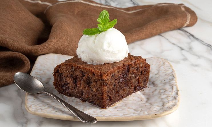 Σιροπιαστή καρυδόπιτα με σοκολάτα και πορτοκάλι