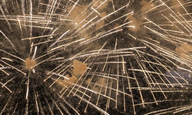 Show πυροτεχνημάτων για μικρούς και μεγάλους