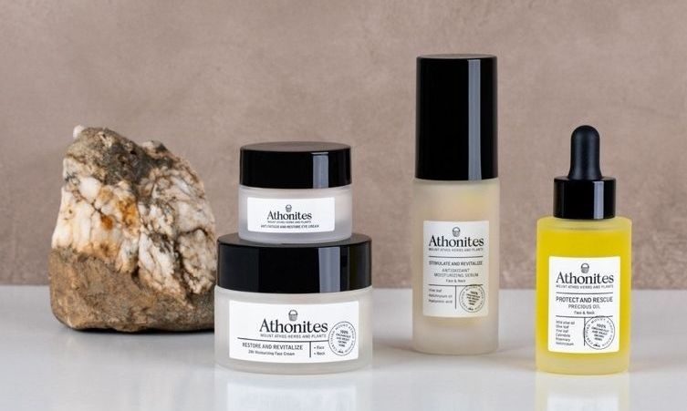 Δοκιμάσαμε τη skincare line των Athonites, για την οποία μιλάνε όλοι, και ιδού οι σκέψεις μας!