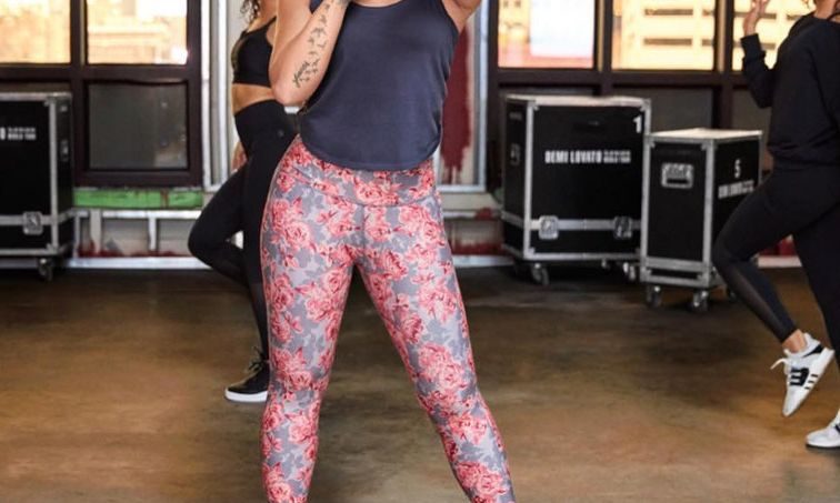 Ευχάριστα νέα! Η τραγουδίστρια είναι και πάλι ερωτευμένη κι αυτός είναι ο νέος της αγαπημένος