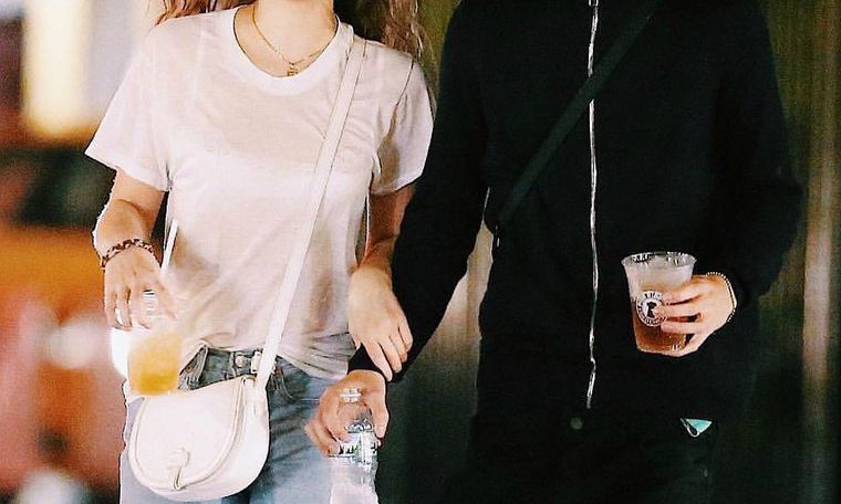 Τους τσακώσαμε! Το αγαπημένο σου μοντέλο έχει νέο σύντροφο και δείχνει φουλ ερωτευμένο