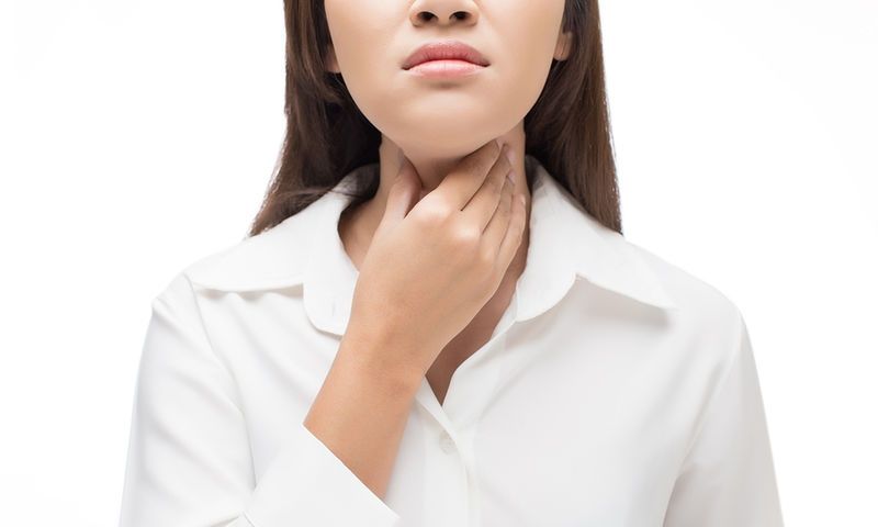 Γιατρέ μου έχω έναν κόμπο στον λαιμό...