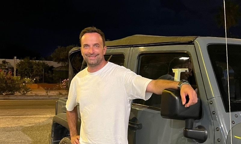 Γιώργος Λιανός: Όταν η σχολική γιορτή των παιδιών του γίνεται... πασαρέλα