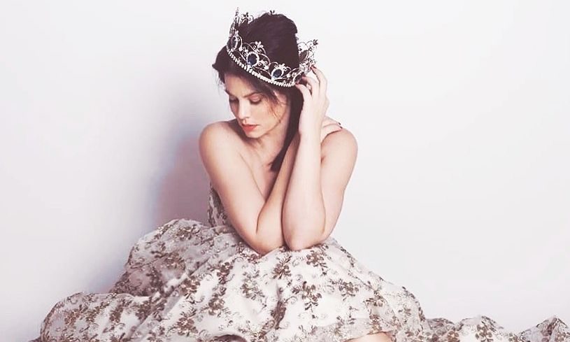 "Η Παραμυθοποιός"  - Η Μαρία Κορινθίου μας μιλάει για το νέο της δημιούργημα (pics)