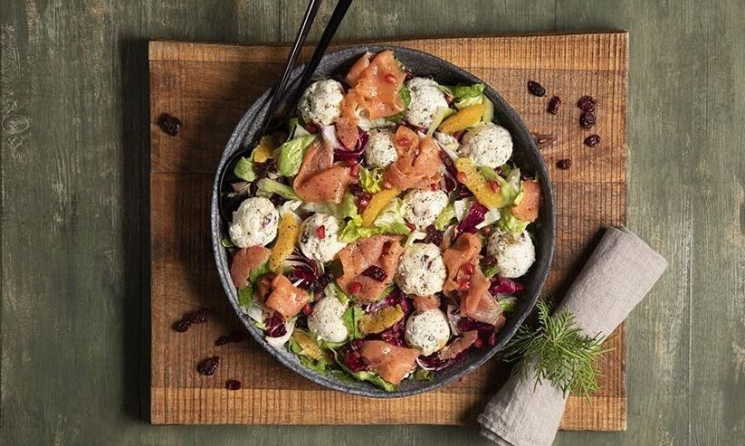 Σαλάτα με μπαλίτσες τυριού - Ιδανική για το καλοκαίρι