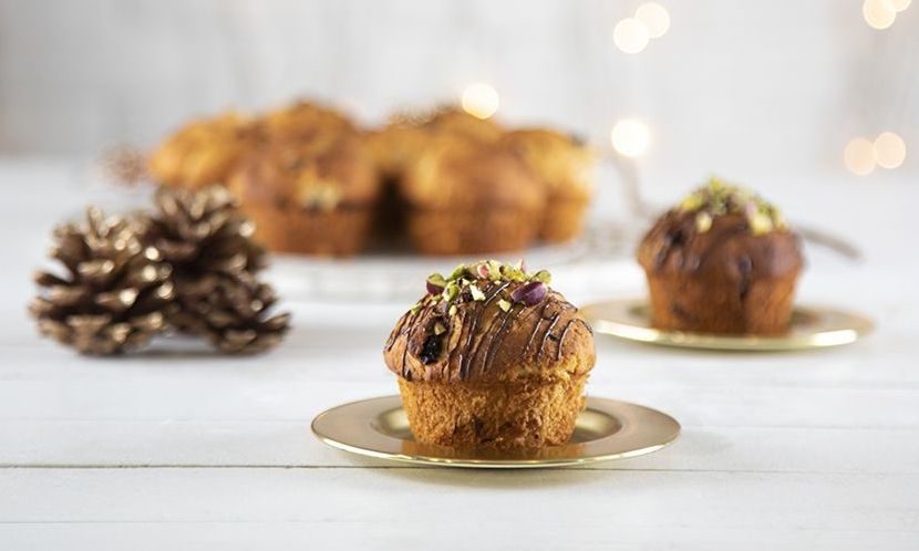 Ατομικά πανετόνε από τον Άκη Πετρετζίκη