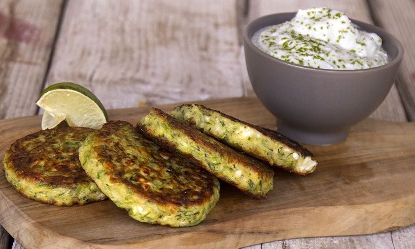 Κολοκυθοκεφτέδες από τον Άκη Πετρετζίκη - Τέλειο καλοκαιρινό ορεκτικό