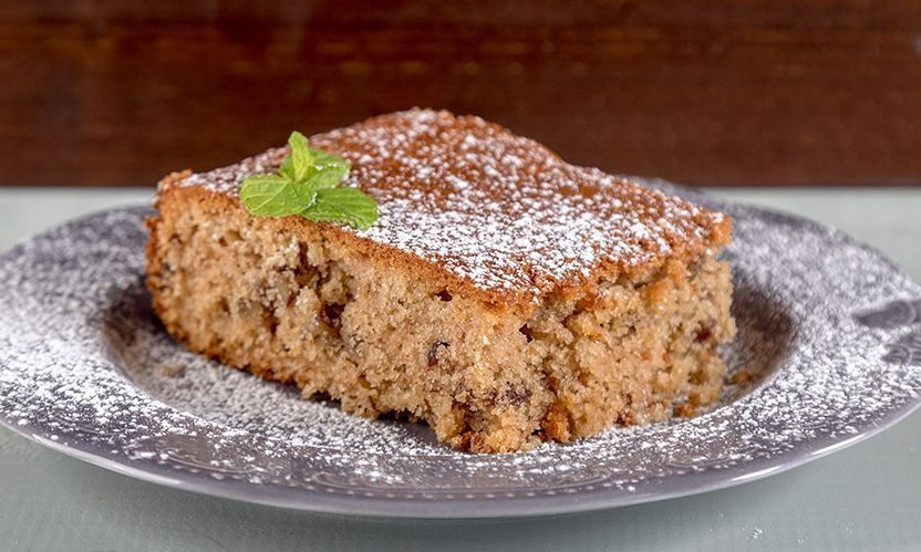 Συνταγή για παραδοσιακή φανουρόπιτα με 9 υλικά